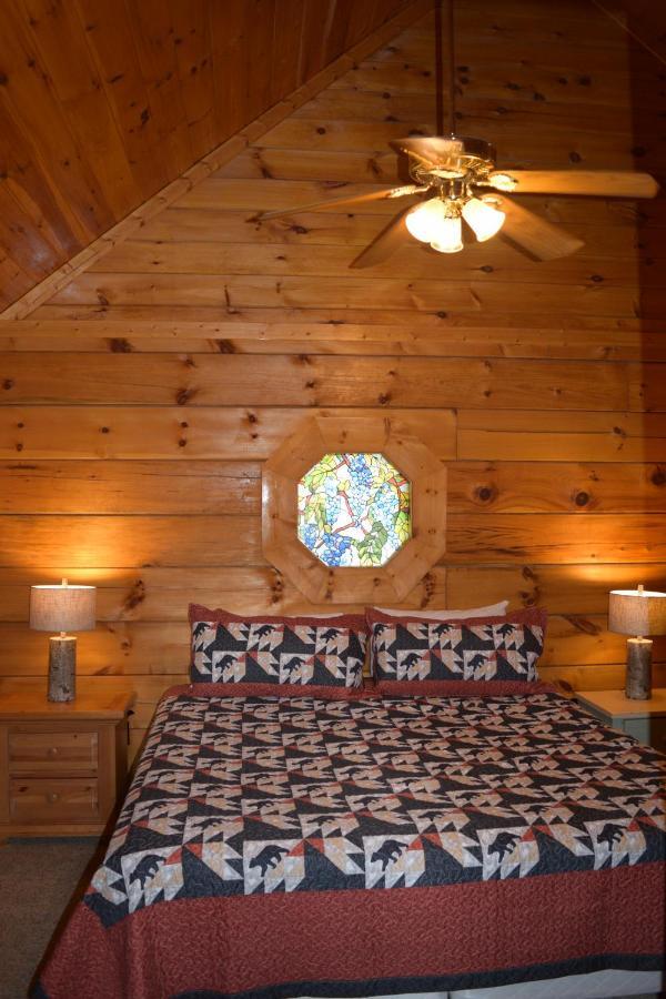 Paradise Point Pigeon Forge Bagian luar foto