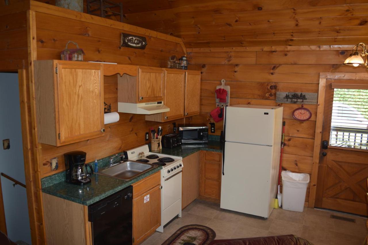 Paradise Point Pigeon Forge Bagian luar foto