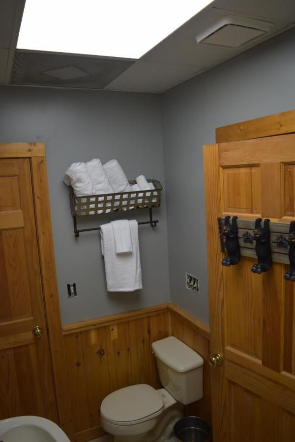 Paradise Point Pigeon Forge Bagian luar foto